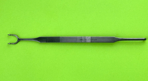 SSI Ultra Surgical Neivert Knife Guide and Retractor