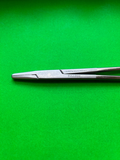 Weck 510-111 Bulldog Needleholder 7"