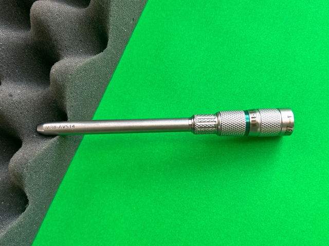 Medtronic MR8-AVS14 Midas Rex Tube 14mm Large Bore Variable Attachment 5-1/2"