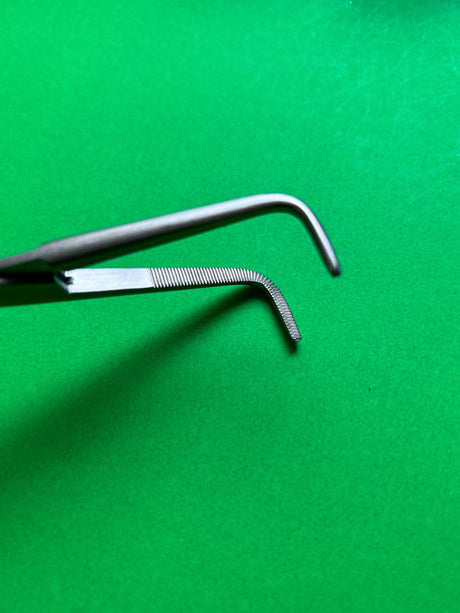 V. Mueller CH5197 Kantrowitz Dressing Forceps Curved Serrated Angled 12in