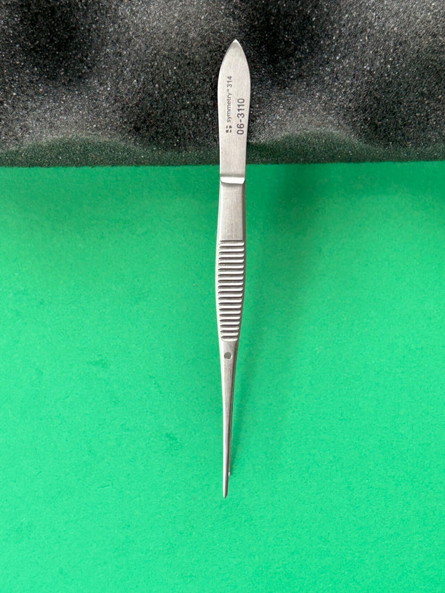 Symmetry Surgical Forceps; Iris; Straight; Extremely Delicate; 1x2 Teeth