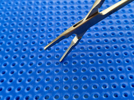 Symmetry Surgical 32-351 Needle Holder; Ryder; Tungsten Carbide; 9 in