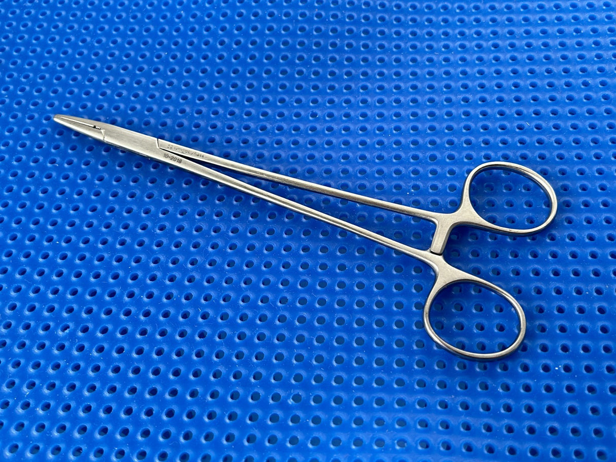 Symmetry Surgical 10-2018 Needle Holder; Crile-Wood; 7 in *