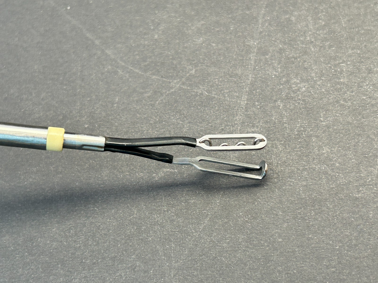 Karl Storz 26177HS laparoscopic bipolar forcep W/ 26176HR Handle & 26176LV Cable