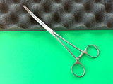 Symmetry Surgical 8" Curved Hemostatic Forceps, Serrated