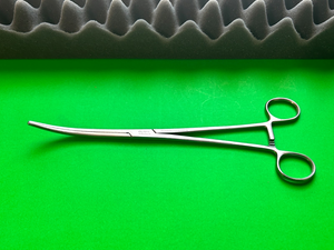 V. Mueller GL3211 Rochester-Pean Hysterectomy Forceps, 10"