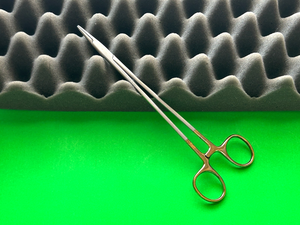 Codman 36-2002 Classic Plus Crile Wood Needle Holder, TC 7-3/4", TC