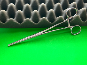 Symmetry Surgical 30-4066 Rochester-Ochner Forceps Straight 9"