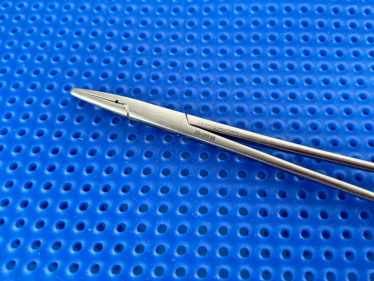 Symmetry Surgical 10-2018 Needle Holder; Crile-Wood; 7 in *
