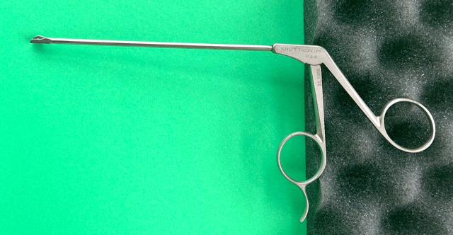 Conmed Linvatec Surgical SHUTT Arthroscopy  Basket Punch Angled Right 3.4mm, 9"