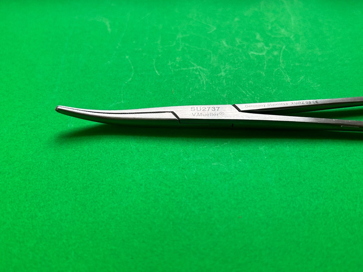 V. Mueller SU 2737 Crile Forceps 6 1/4" Curved