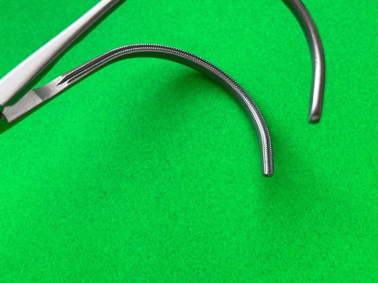 Pilling 35-4729 DeBakey Clamp Curved