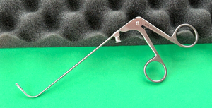 Karl Storz Surgical Kuhn-Bolger 90° Upturned Double Spoon Giraffe Forceps