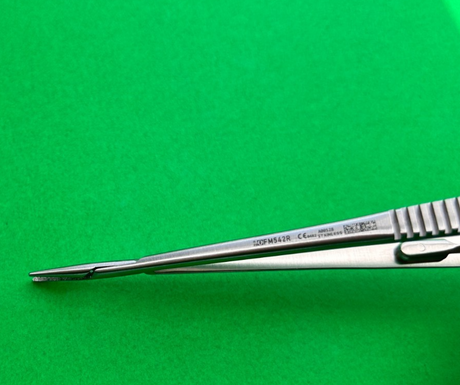 Aesculap FM542R Diamond Dust MicroSurgical Needle Holder Locking, 185mm NEW