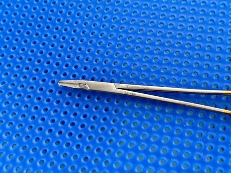 Symmetry Surgical 32-466 Needle Holder; Ryder; Tungsten Carbide; Serrated; 6in