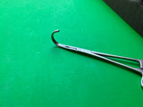 Pilling 35-4810 COOLEY PEDIATRIC CLAMP, Curved, 6-1/8"