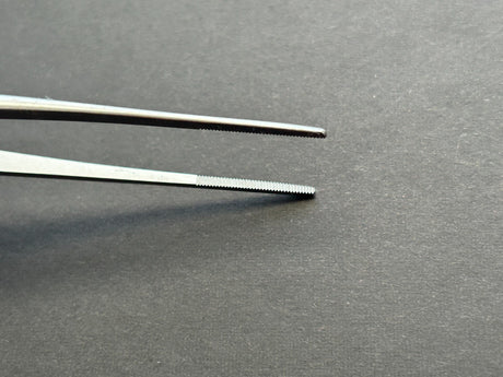 Weck 466200 CUSHING DRESSING FORCEPS Straight, Serrated, 7"