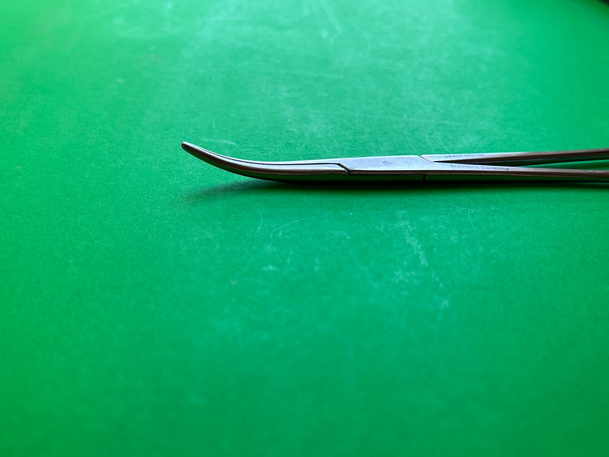 Jarit 106-151 Rankin Forceps, Curved 6-1/4""