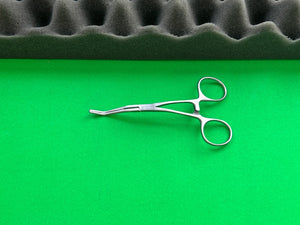 Pilling 35-7310 Cooley Neonatal CLAMP 4-3/4"