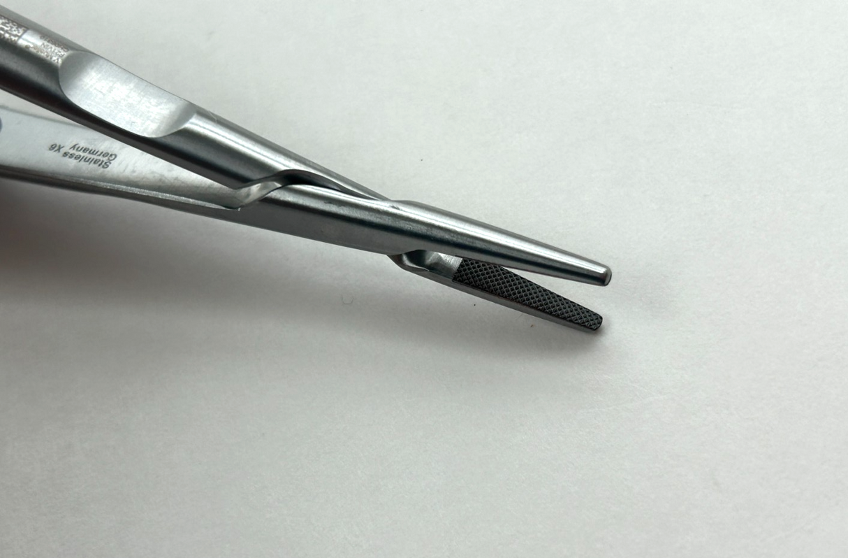 V. Mueller CH06310 Jacobson Heavy Needle Holder, 7-1/2" w/Lock, TC