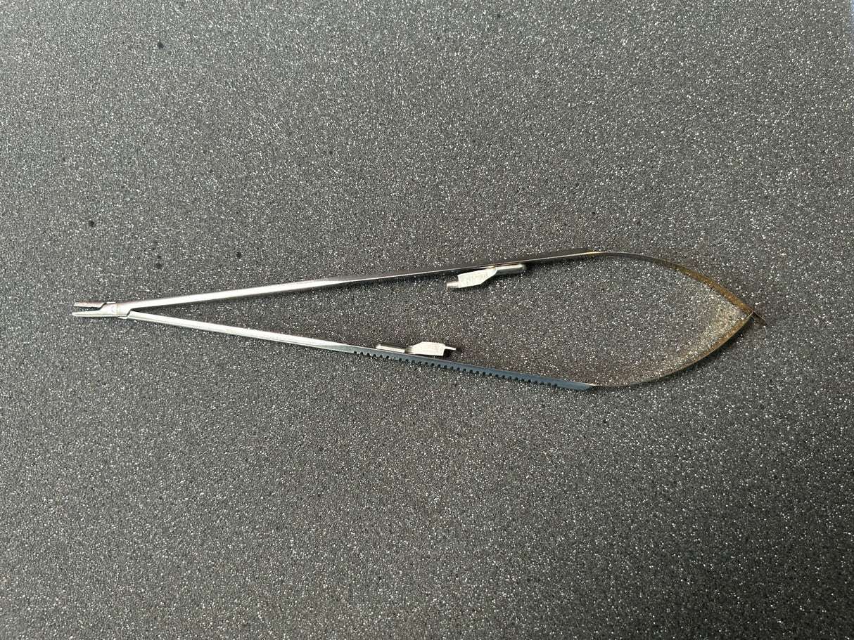 Boss 50-1442 Castroviejo "GG" Needle Holder, 8-1/2'' w/Lock, TC