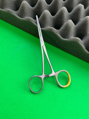 Weck 475300 Kocher Hemostatic Forceps 5½"