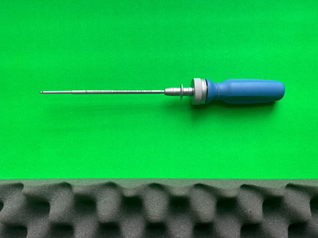 Medtronic Ratcheting handle with 3 attachments