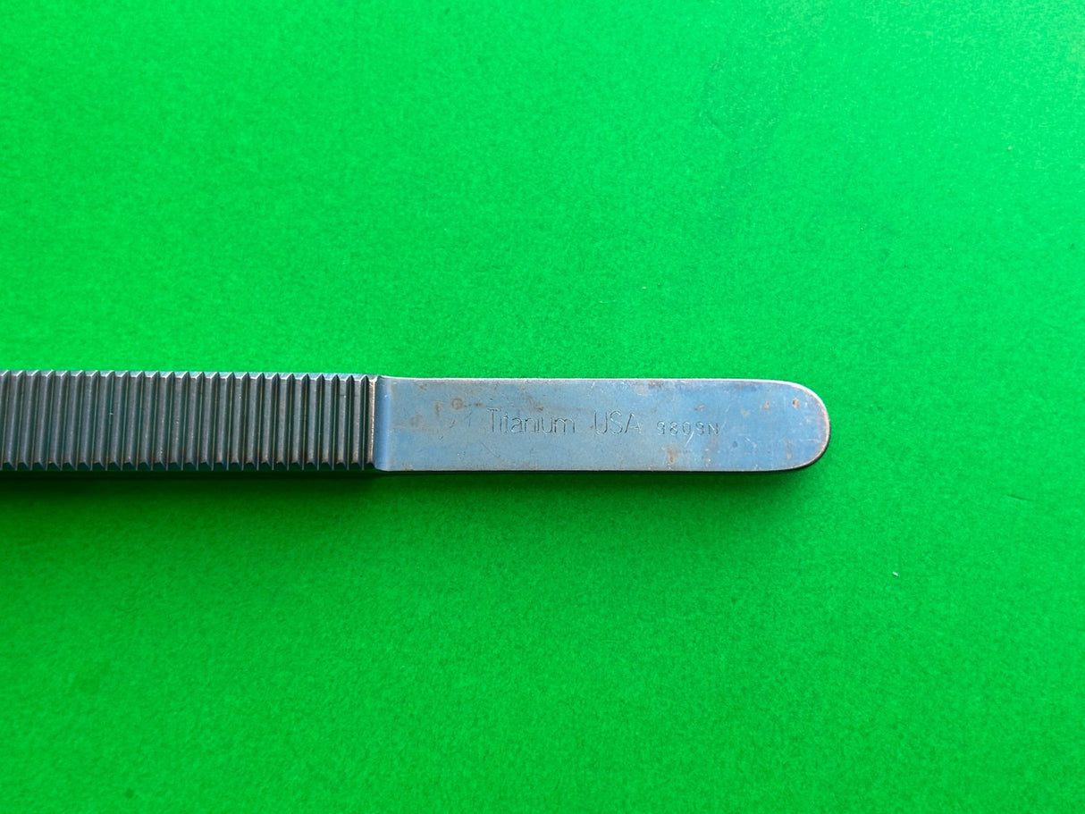 Codman 30-8402 Titanium Debakey Liddicoat Forceps 7.5"