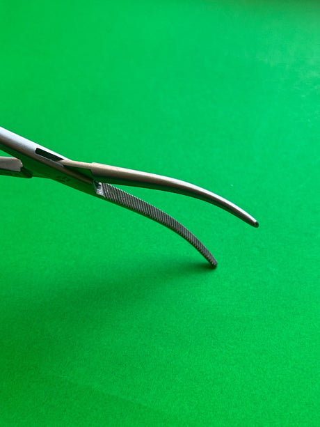 V. Mueller VH125-6193 Hemostatic Forceps, 6¼" Curved