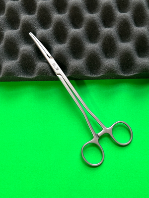 V. Mueller GL3120 Heaney Hysterectomy Forceps Curved 8-1/4"