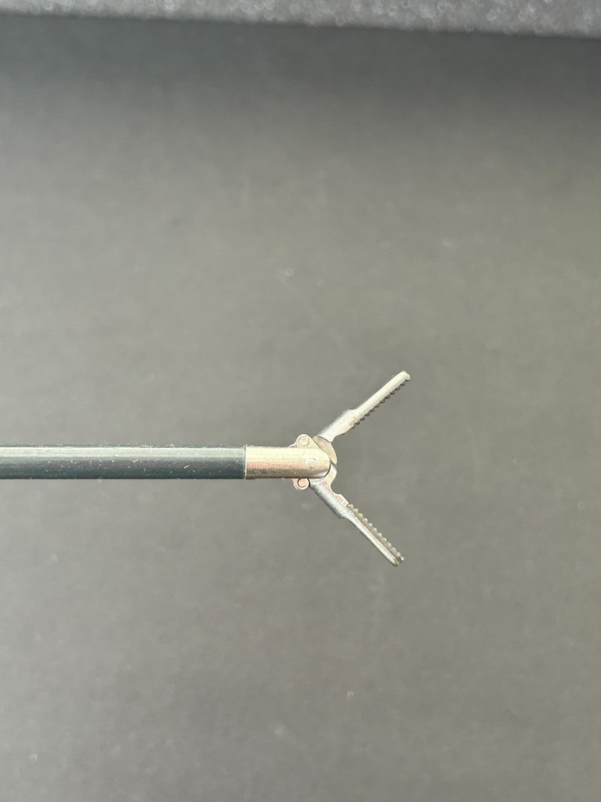 Snowden Pencer 90-7971 Double Action Flat Nose Grasper, 5mm X 45cm W/Lock