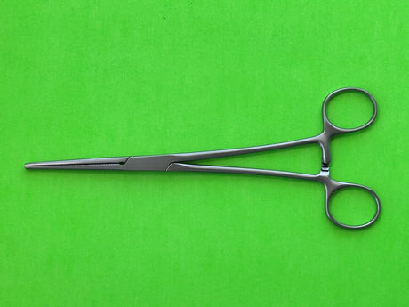 Aesculap Surgical 1 x 2 Teeth Kocher-Ochsner Hemostatic Forceps 7-3/4"