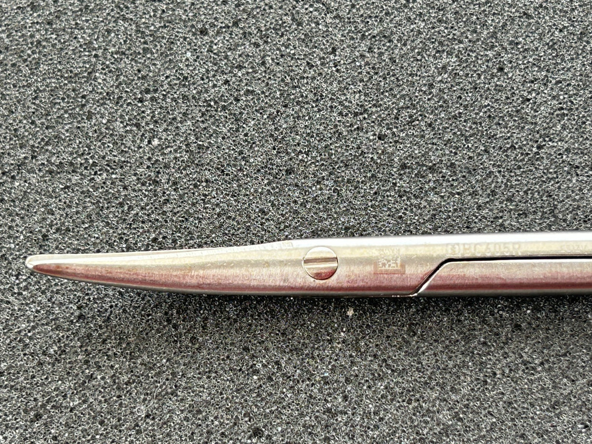 Aesculap BC605R METZENBAUM Scissors, curved, blunt/blunt,  5-3/4"