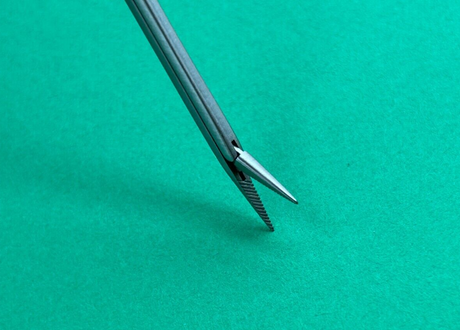 Symmetry Surgical Alligator Forceps, Straight 8-1/2 cm Shaft