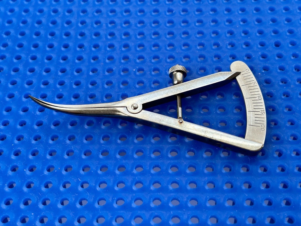 Karl STORZ Surgical E-2405 Castroviejo Marking Caliper, Curved, 86mm, 3.4"