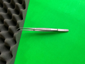 Aesculap BD257 Delicate Forceps, Angled, Serrated Tip, 7-7/8"