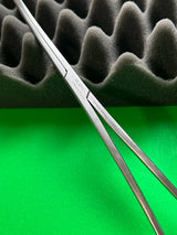 V. Mueller GL3211 Hysterectomy Forceps 10"