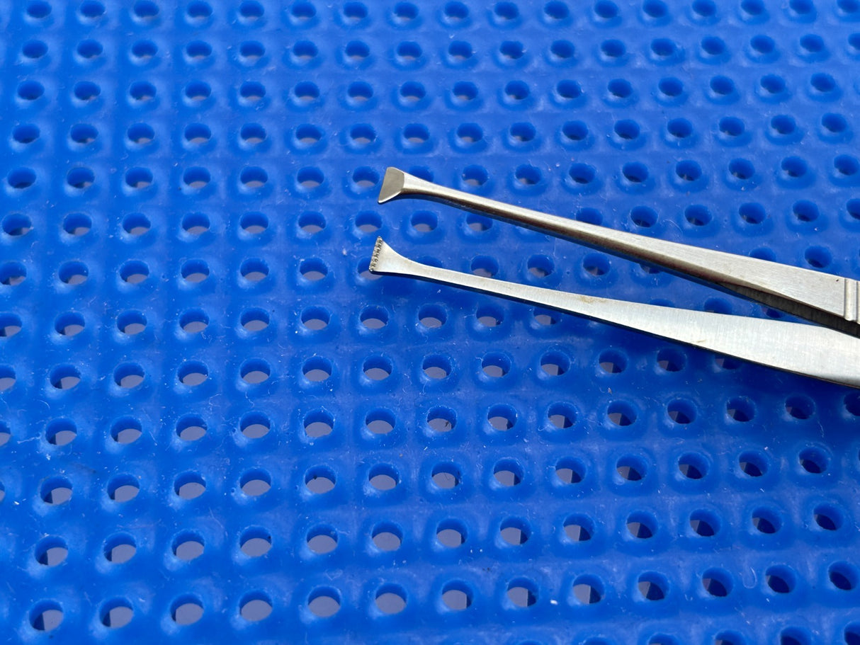 Miltex Surgical 18-850 Fixation Forceps 4.5 mm jaw width, 4-3/8"