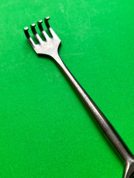 Zimmer 3010-04 4 Prong Volkman Retractor, Blunt Prongs