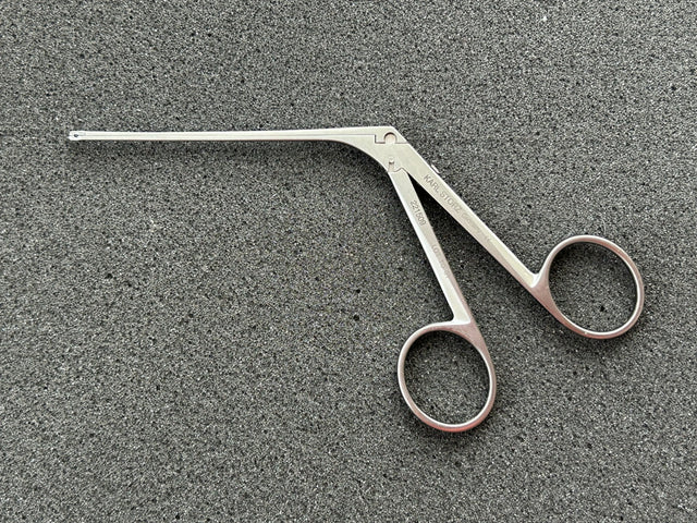 Karl Storz 221509 Ear Forceps, curved right, 8 cm