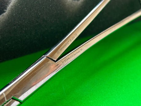 Symmetry Surgical 30-4066 Rochester-Ochner Forceps Straight 9"