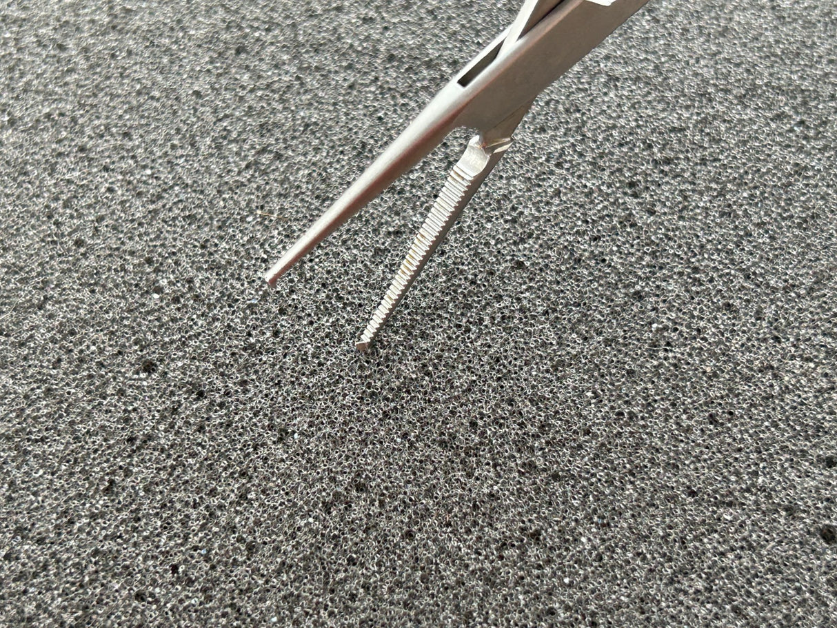 Aesculap BH118R MICRO-HALSTED Hemostatic Forceps, straight, 5", delicate, 1x2