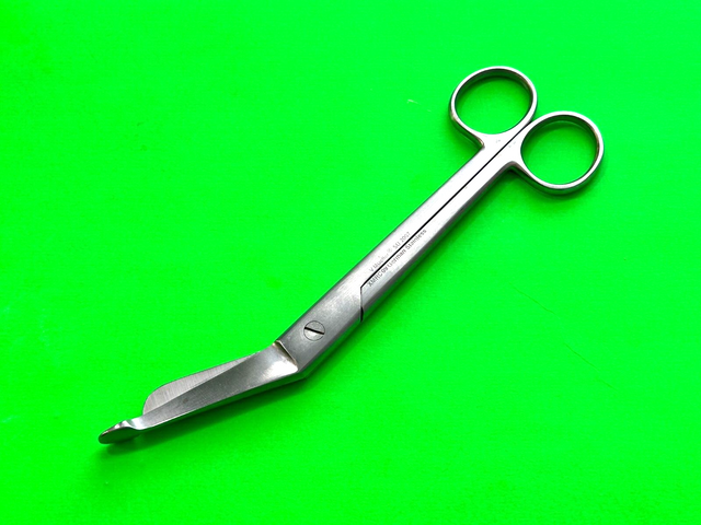 V.Mueller Surgical SU2007 Bandage Scissors, Angled 6cm Blade Size