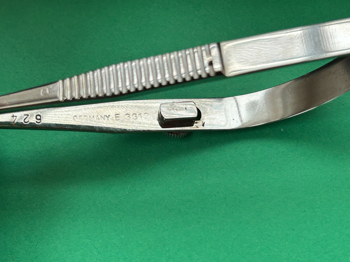 Karl Storz Surgical Eye Scissors, Delicate, Curved Right