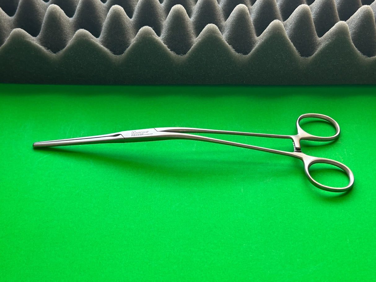 Aesculap FB455R DeBakey Clamp Angled 8-3/4"