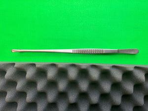 V. Mueller SU2456 Russian Tissue Forcep 12"
