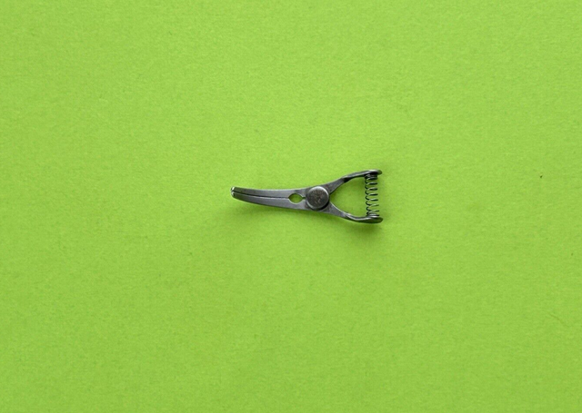 Jarit Surgical Miniature 1-2/8" Curved Weldon Bulldog Clamp