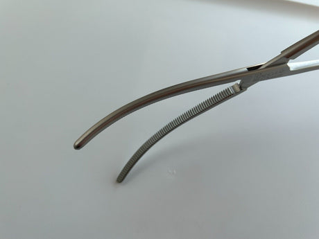 Aesculap PEAN Forceps, Long, CVD, 10 1/4in BH473