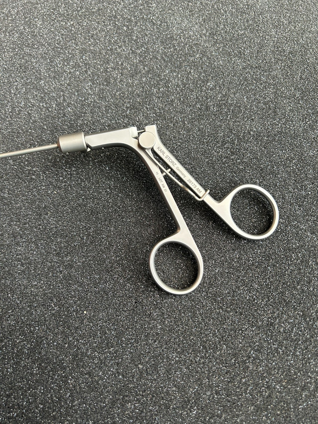 Karl Storz 26173AM Closure Instrument 2.8mm, 17cm Working Length.