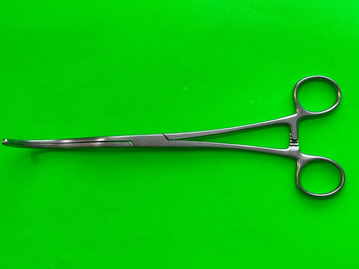 Codman Surgical 19-4018 Mayo Kidney Clamp, Curved 23.5 cm